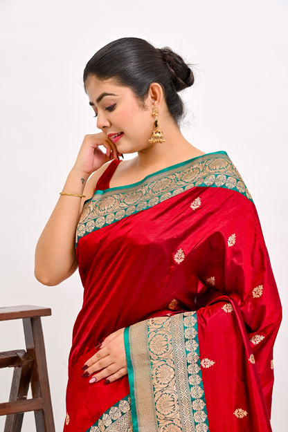 Laal Luxe