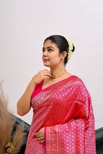 Fuchsia Noor