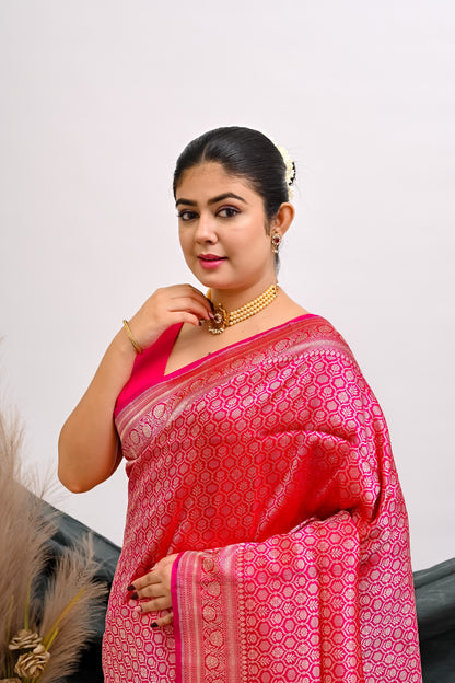 Fuchsia Noor